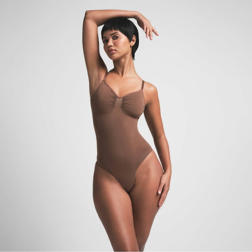 SKIMS Sculpting Bodysuit Jasper Size Small